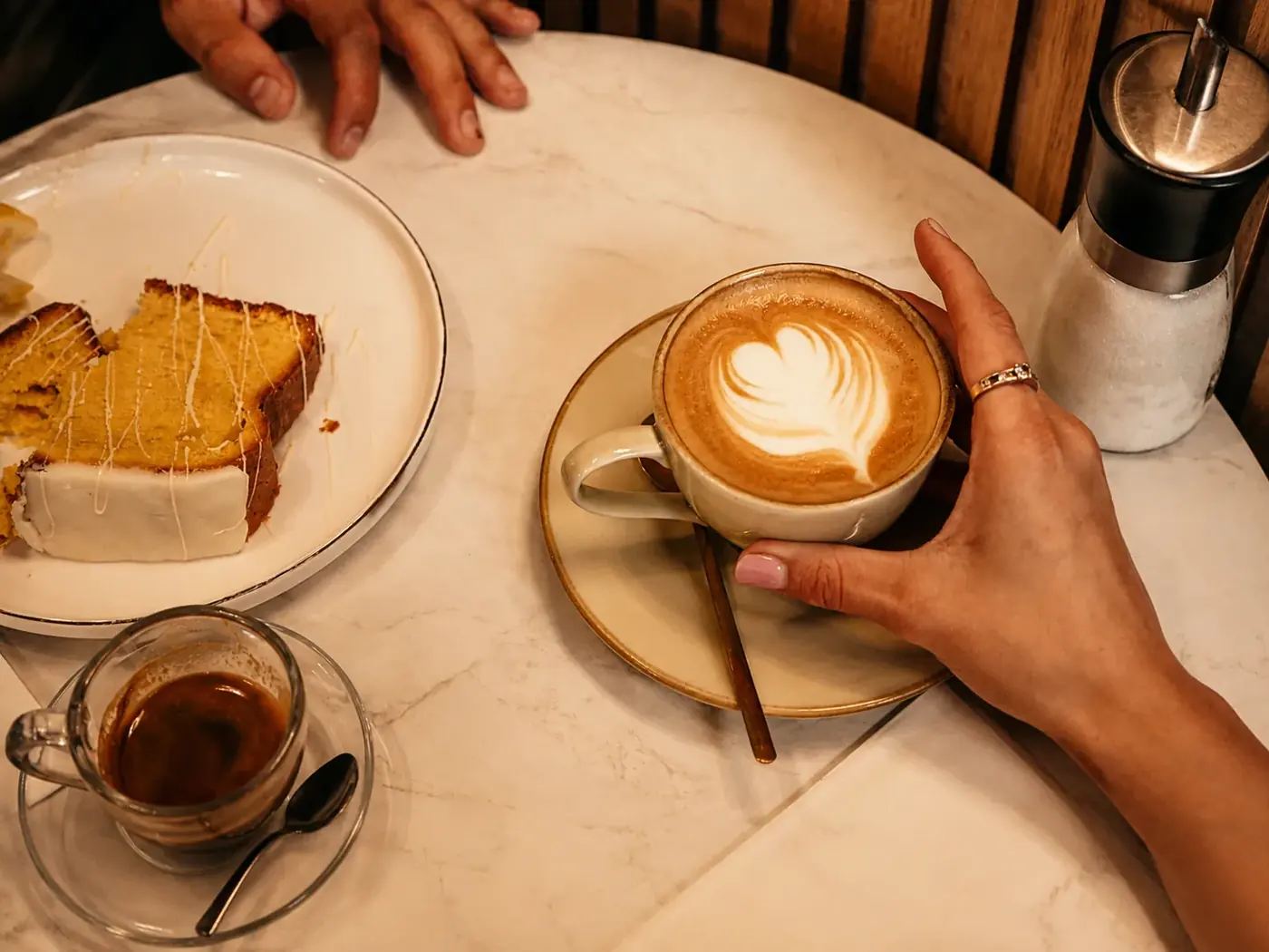Cafe Evra Ladenbild